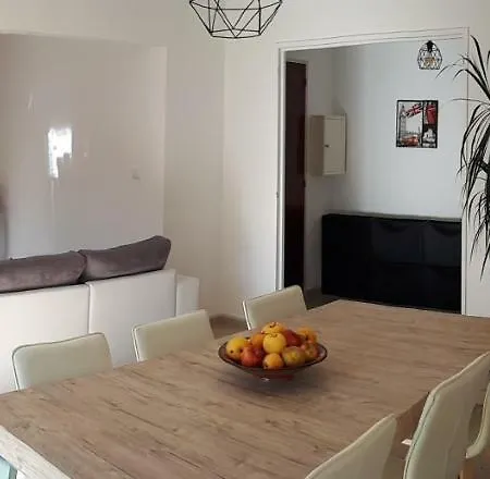 Moderne Proche Plages Et Centre-ville *